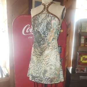 Chic Halter Dress with Abstract Print